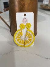 Load image into Gallery viewer, Lemon Seed Bead Earrings