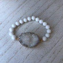 Load image into Gallery viewer, Druzy White Bracelet